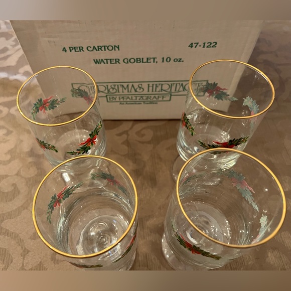 Pfaltzgraff Christmas Heritage 4 water goblet set, new in Box. - Picture 4 of 4